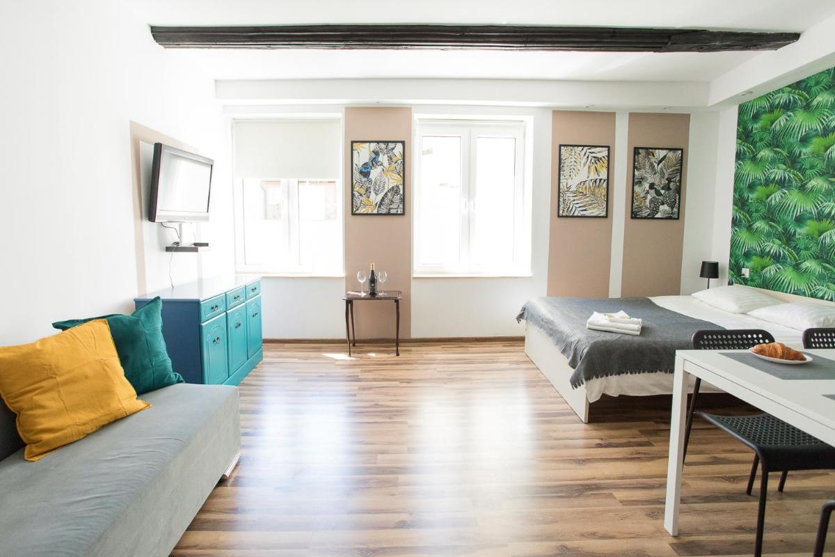 Old Town Studio (B) - Housity