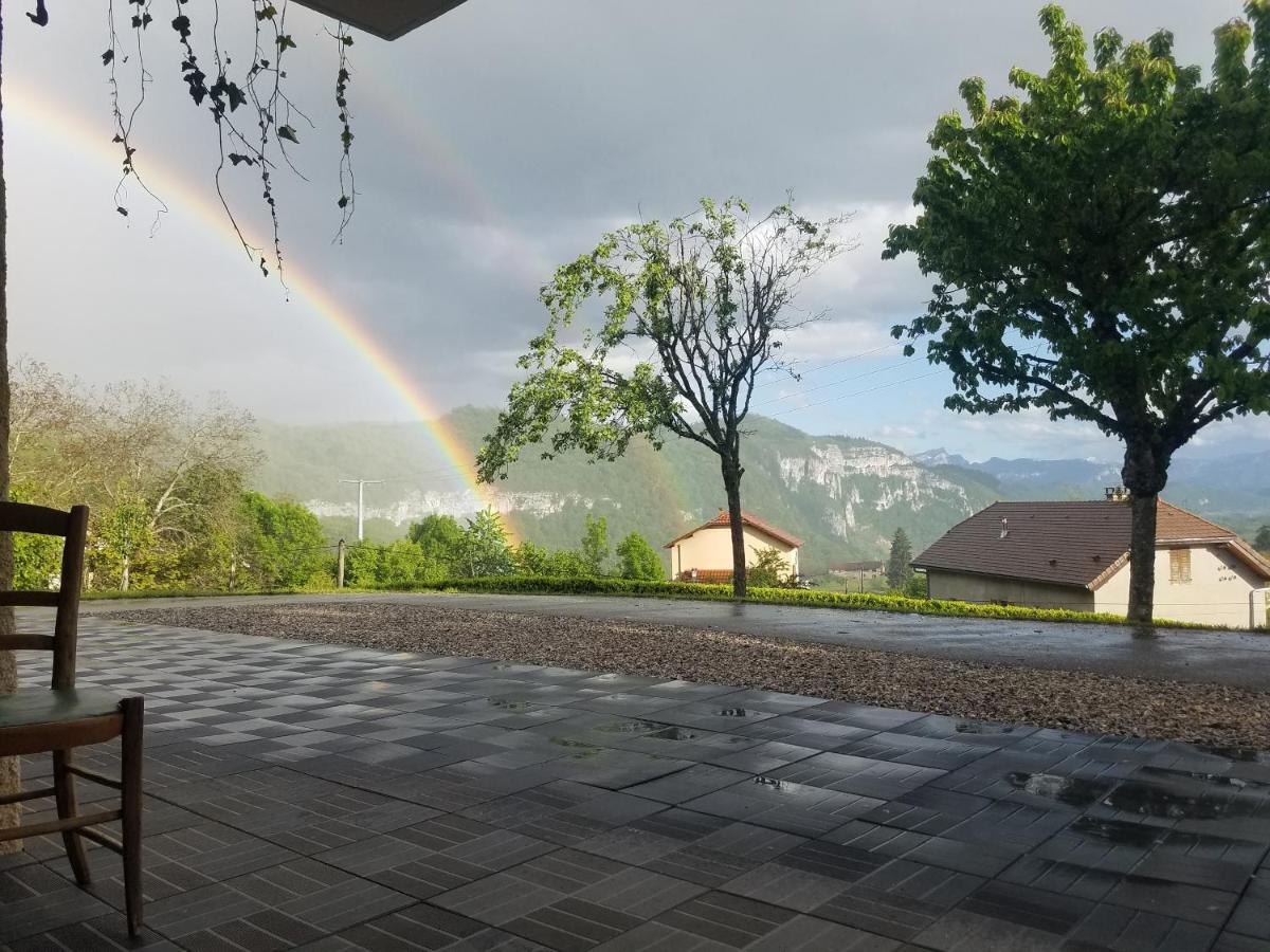 Un pied devant l'autre - Housity