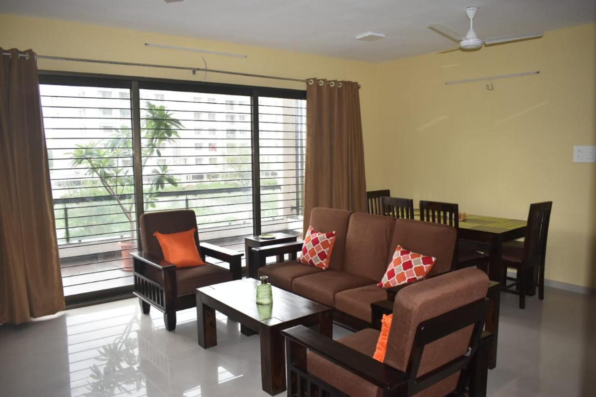 Status Homeaway Service Apartments - Housity