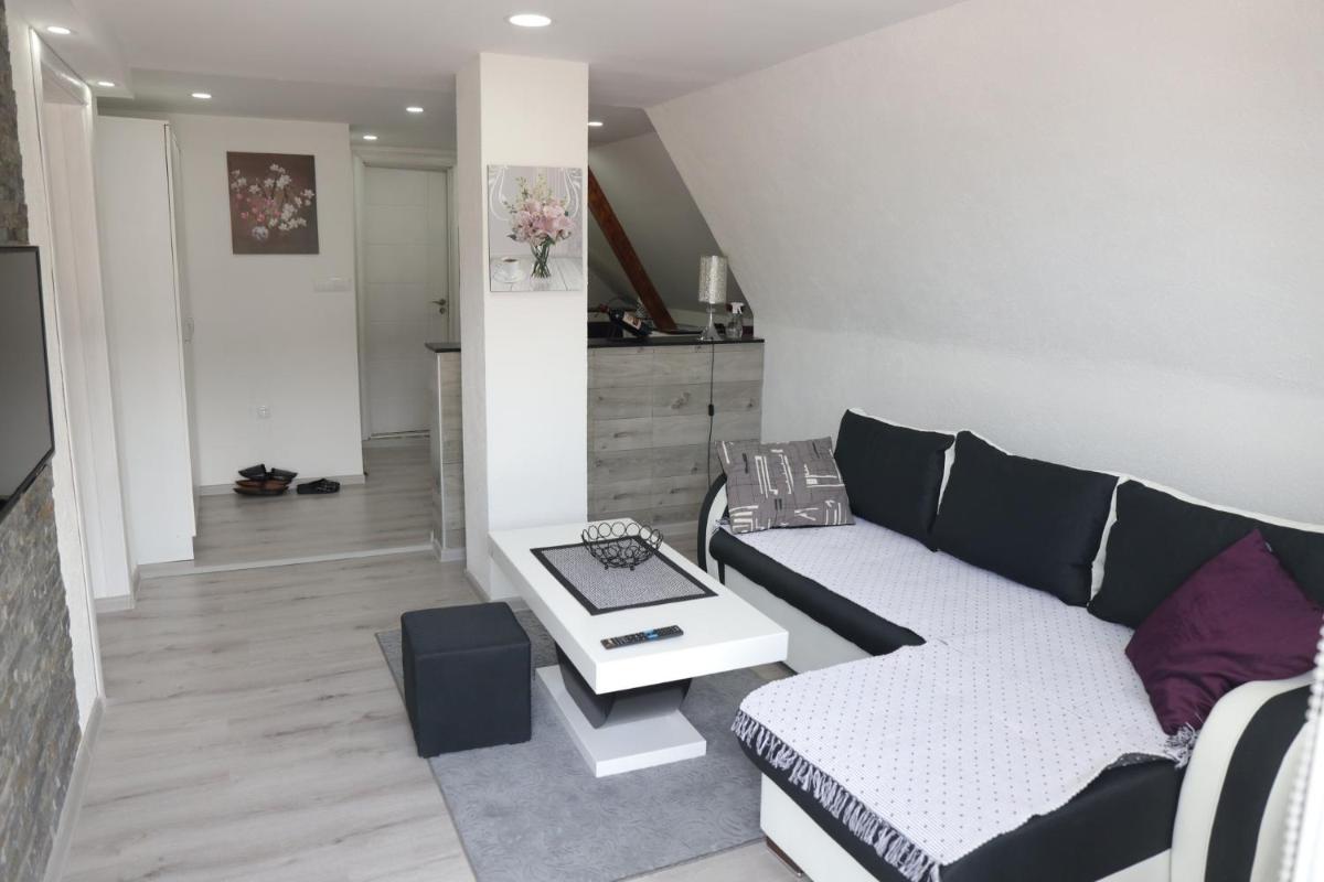 Apartmani Zlatarski DAR - Housity