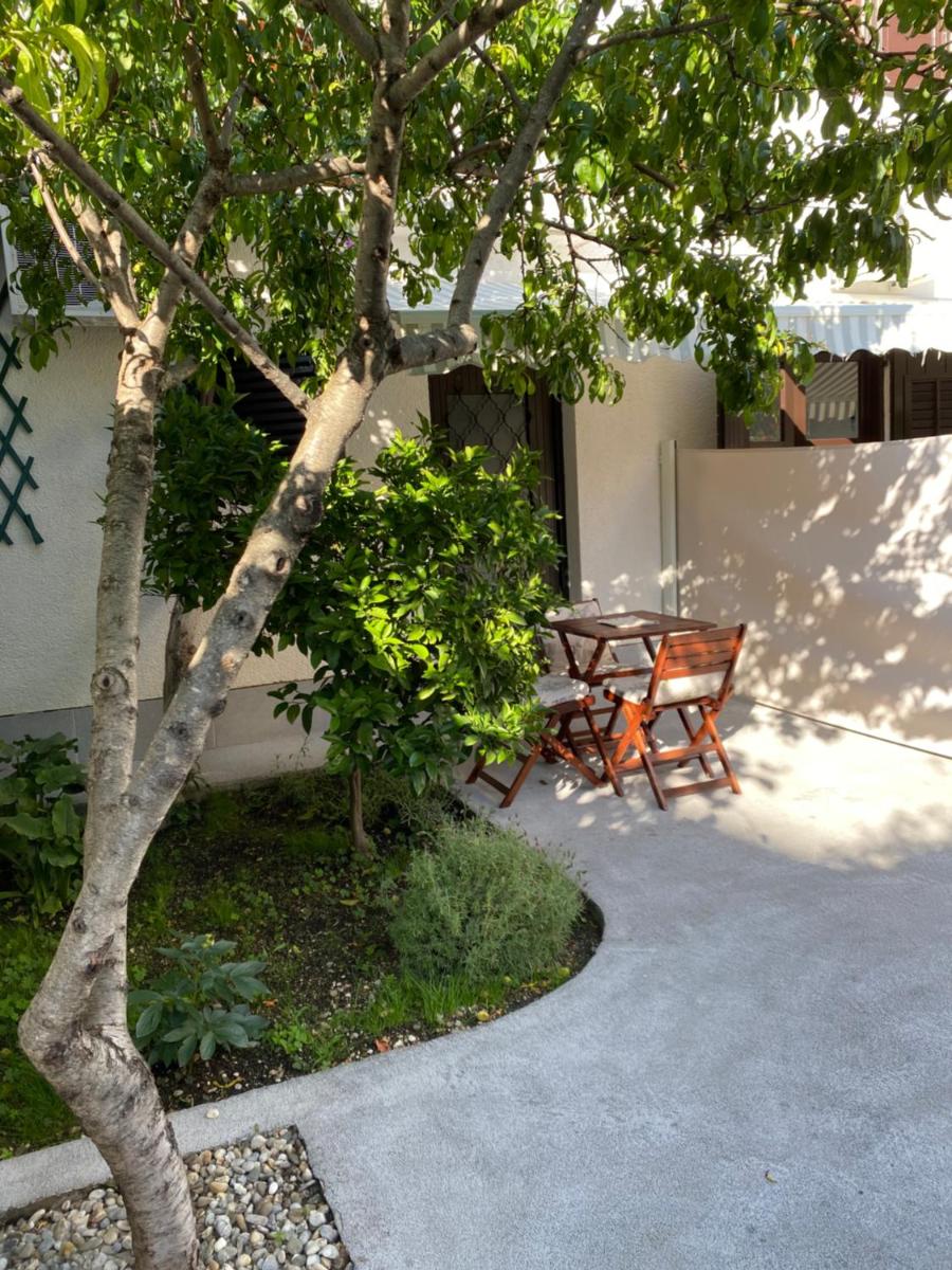 Sara Apartments Baska Voda - Housity