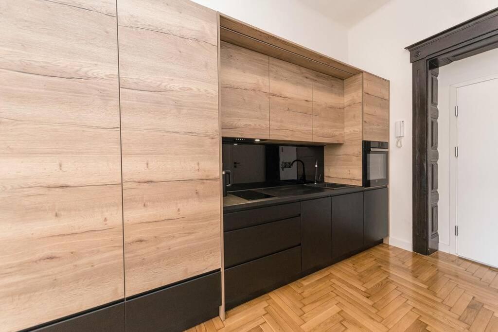 Studio Matejki D - Housity