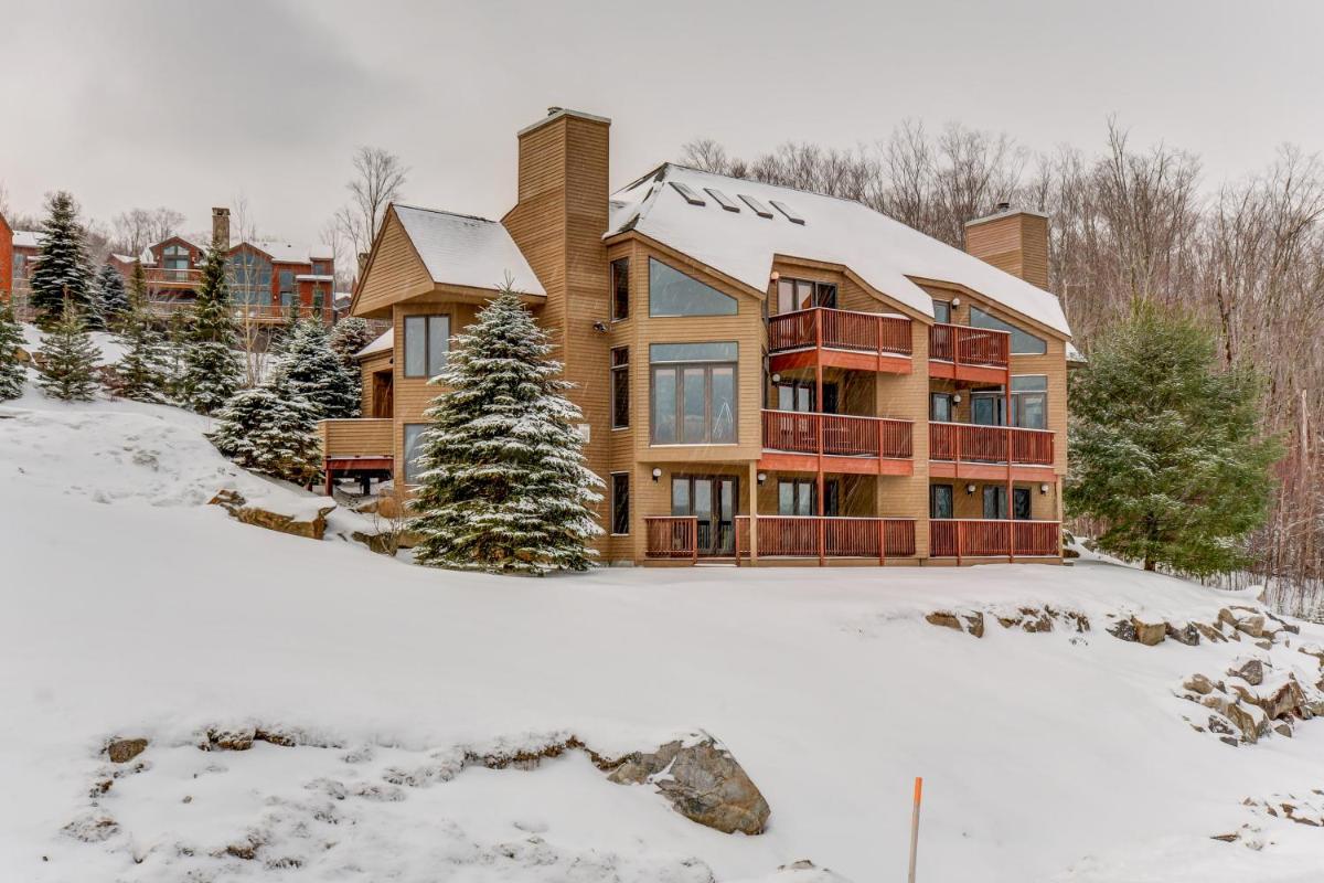C2 Luxurious townhome stunning views AC stone fireplace beautiful kitchen STEPS TO SKI TRAIL - Housity