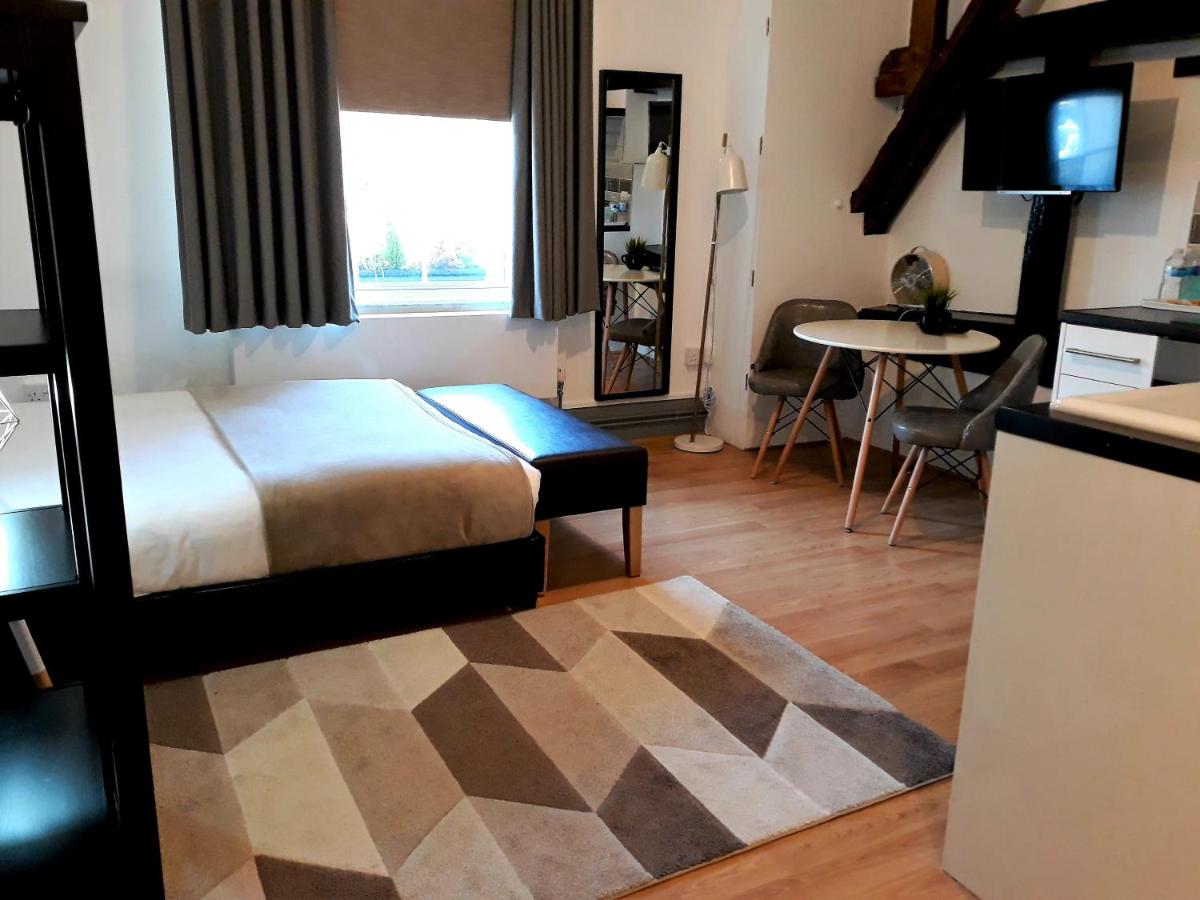RIOSHOUSE George-Inn - Housity