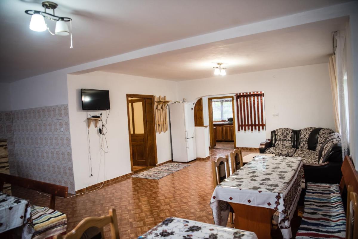 Pensiunea Amalia - Housity
