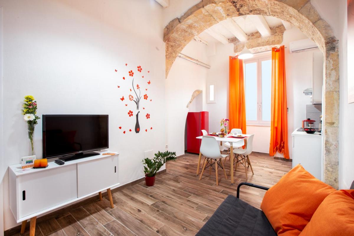 Apart Suites Marina - Housity