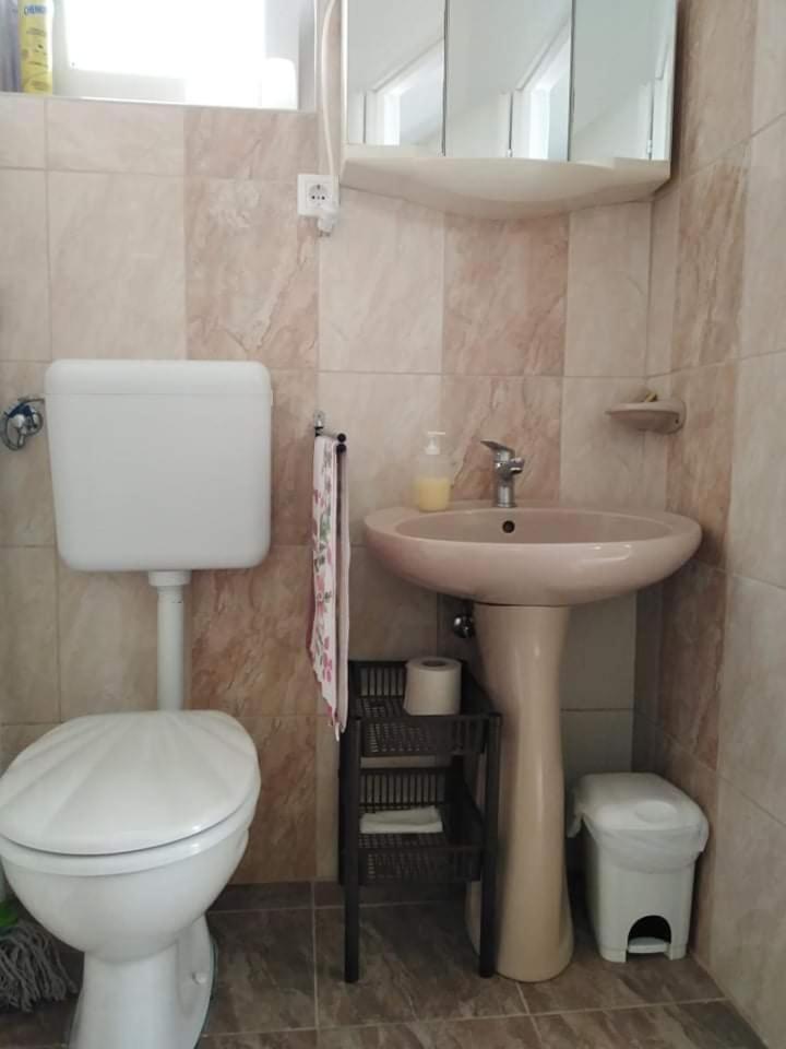 Szederszem Apartman - Housity