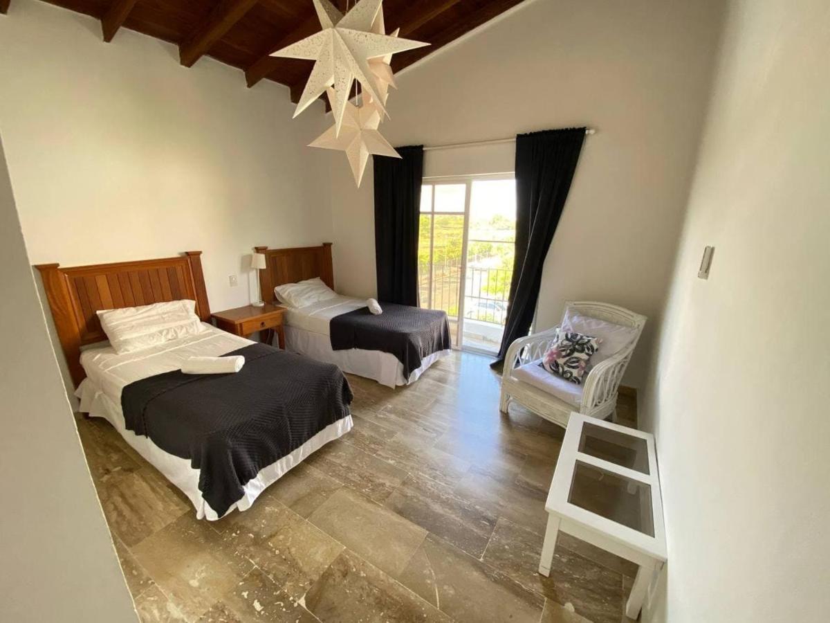 2 Rooms, 4 Beds, Pool, 5min Beach White Sand - Housity