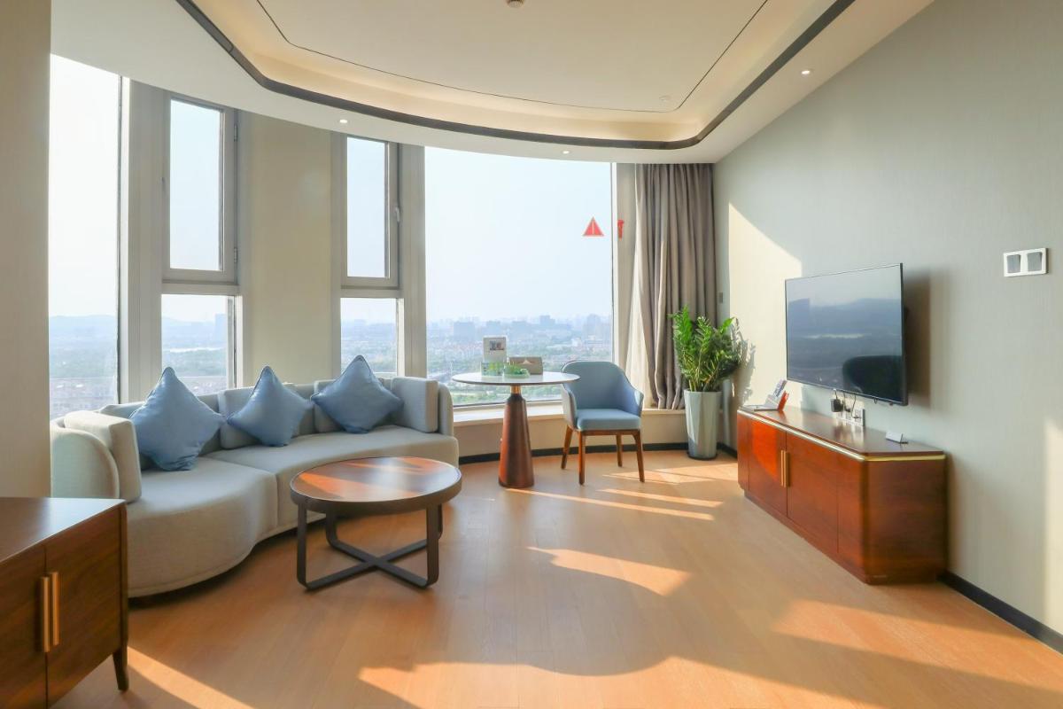 Jinling Funhome Hotel Nanjing Jiulong Lake - Nanjing South Railway Station - Hizvo