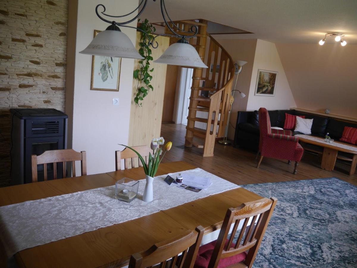 Ferienwohnung Weserblick Polle - Housity