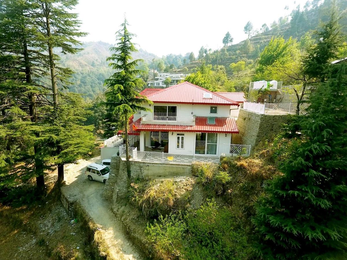 Vibhasa-Panchachuli Room in Solitude Retreat Your Ultimate Escape to Scenic Serenity - Housity