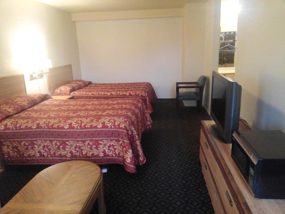 Evergreen Inn - Housity