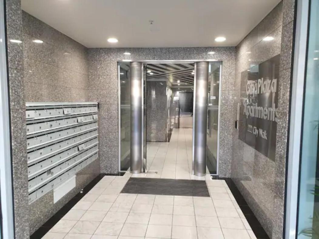 Dana-Spacious Private Room in Shared 2-Bedroom Apartment-2 - Housity