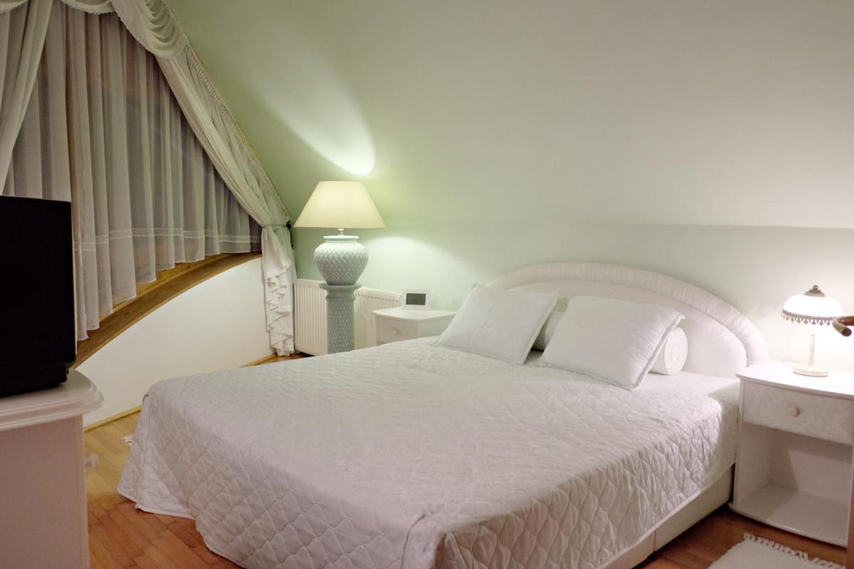 Luxusvilla Balatonszárszó - Housity