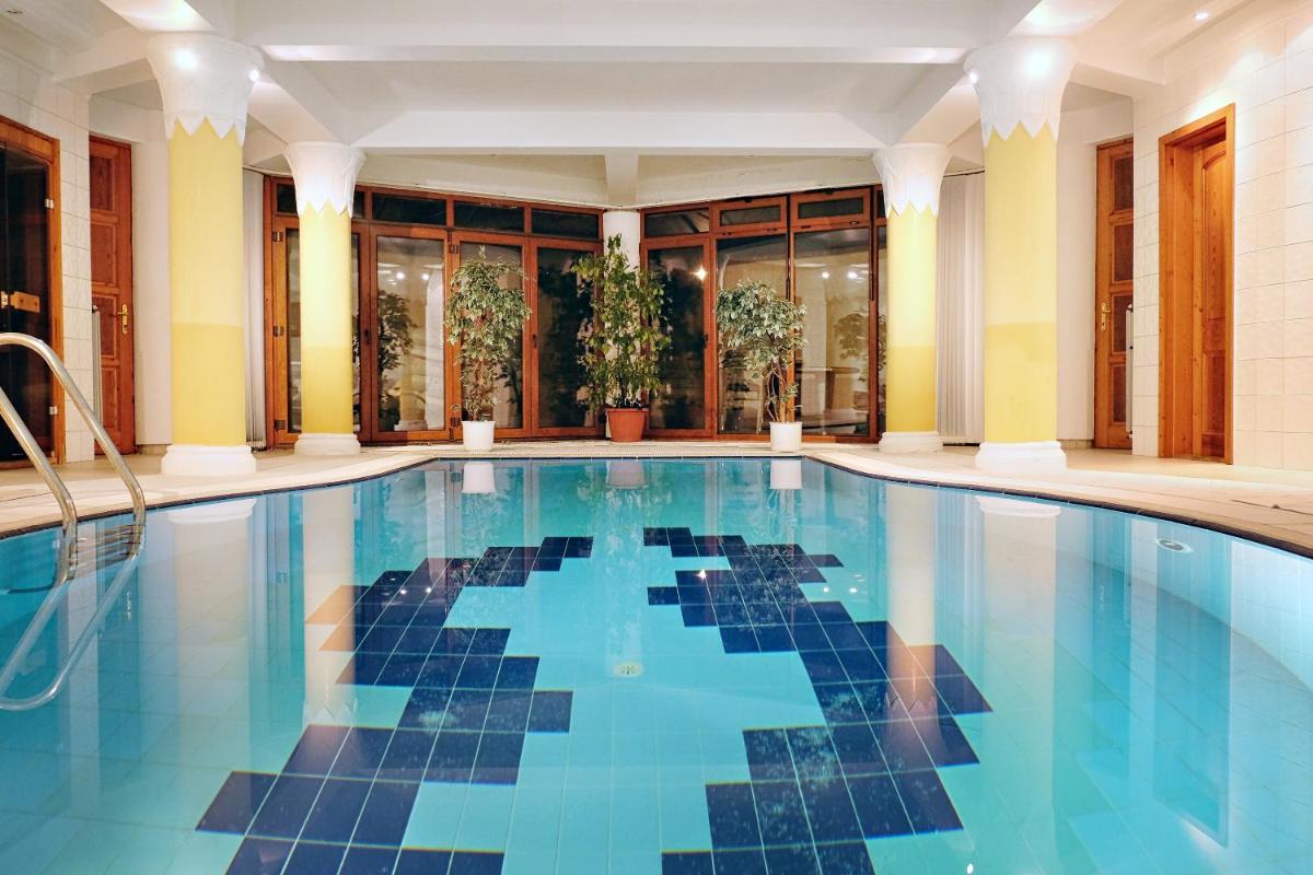 Luxusvilla Balatonszárszó - Housity