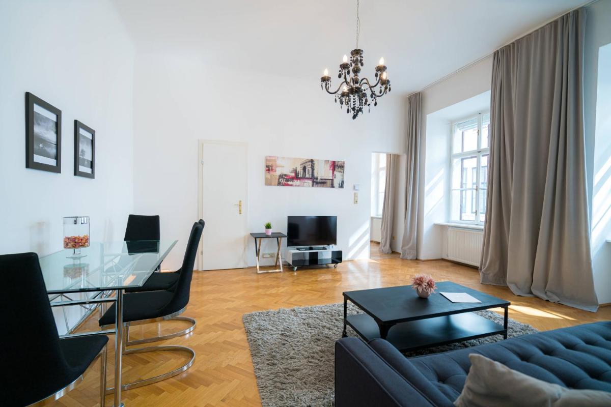 Vienna Residence, Volkstheater - Parliament - Housity