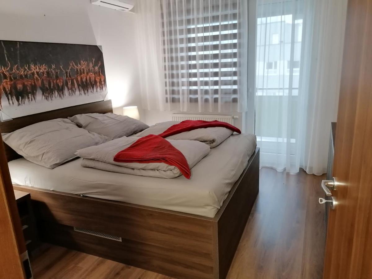 Foreta - Housity
