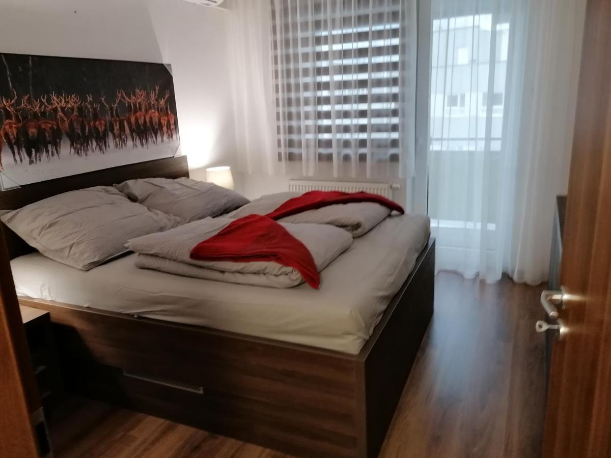 Foreta - Housity