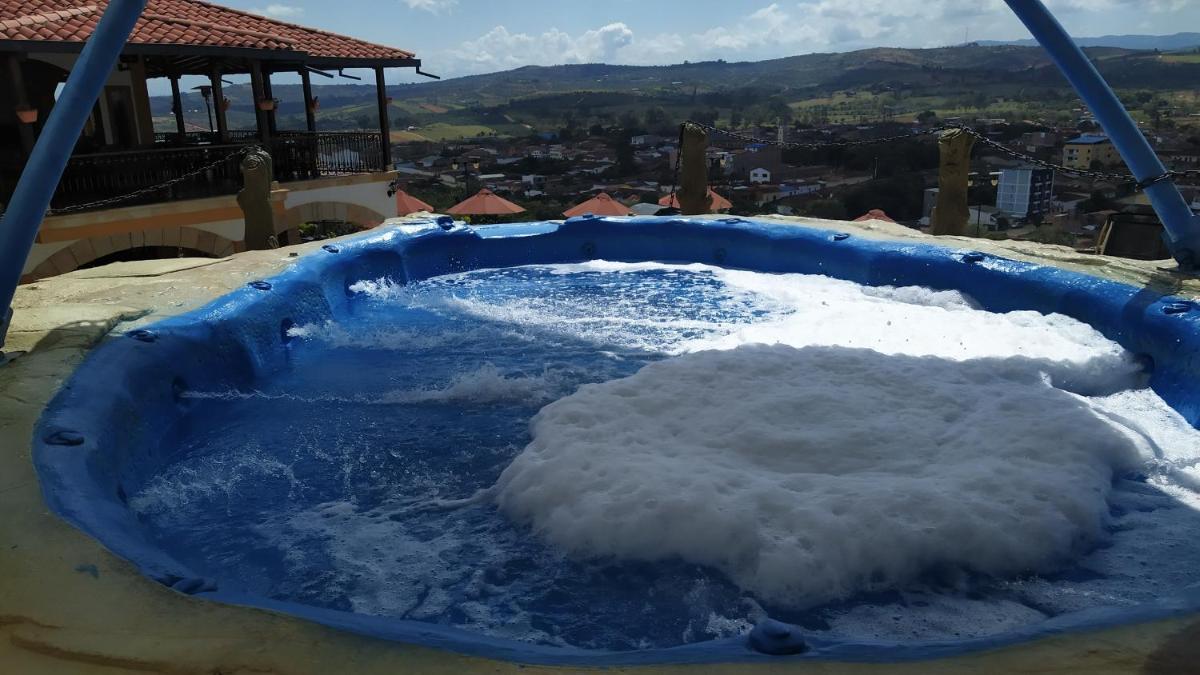 Hotel Las Rocas Resort Villanueva - Housity
