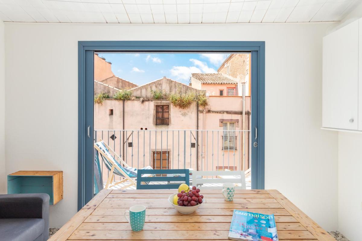 Charming Tower House in the historic center - Housity