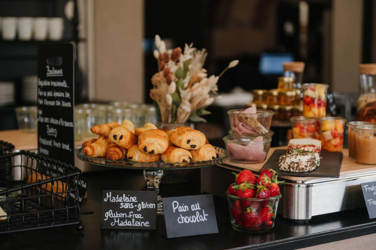 Nourriture dans l'hôtel ou à proximité