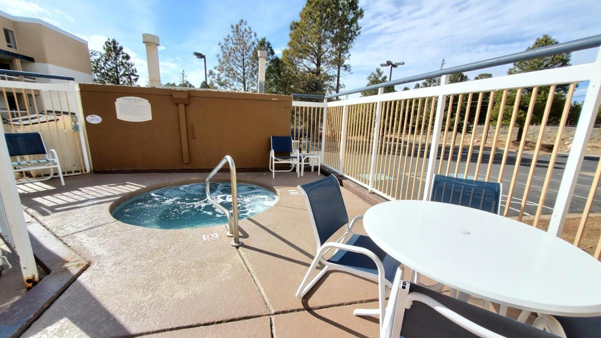 Baymont by Wyndham Flagstaff - Housity