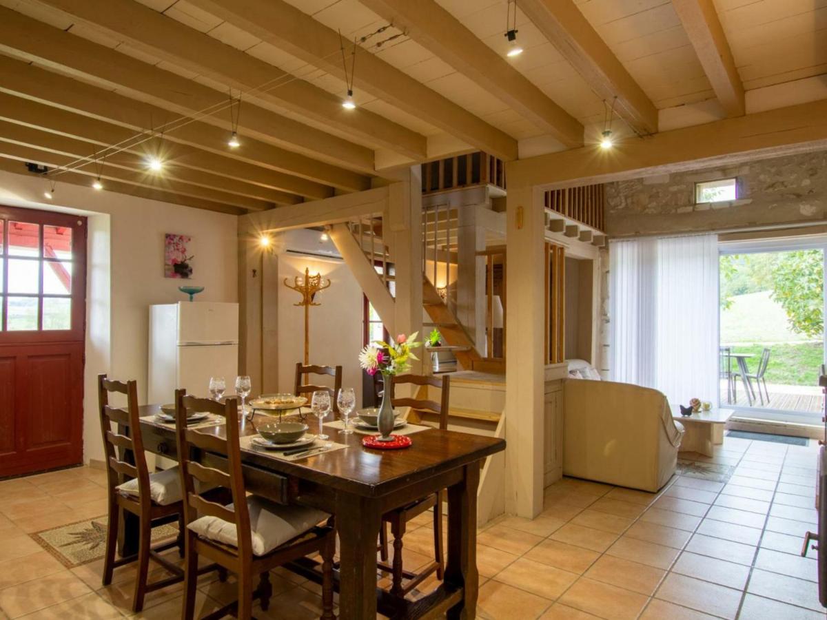 Maison de campagne avec piscine, proche de Périgueux – 2 chambres, BBQ, activités variées à proximité - FR-1-616-54 - Housity