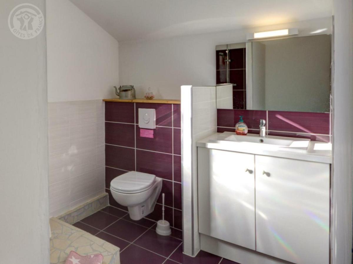 Charmant gîte avec vue sur les monts du Forez, terrain privatif, proche chateau et bourg pittoresque ! - FR-1-496-173 - Housity
