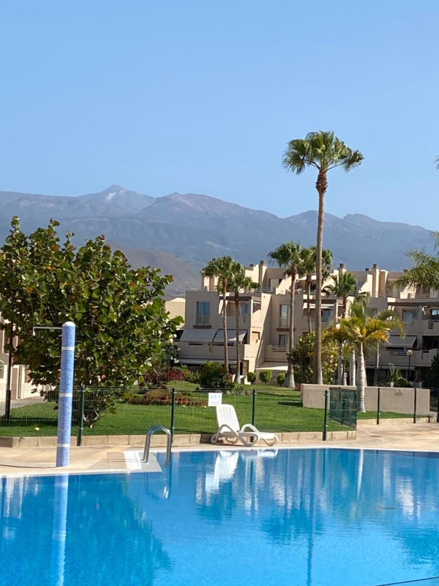 Tejita by the pool, 2min walk to sea - Housity
