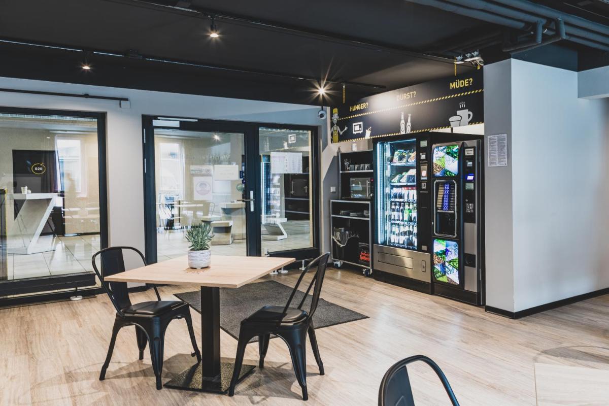 Das Schlafwerk Stuttgart-Nord -SELF-CHECK IN - keine Rezeption-LowBudget-cashless - Housity