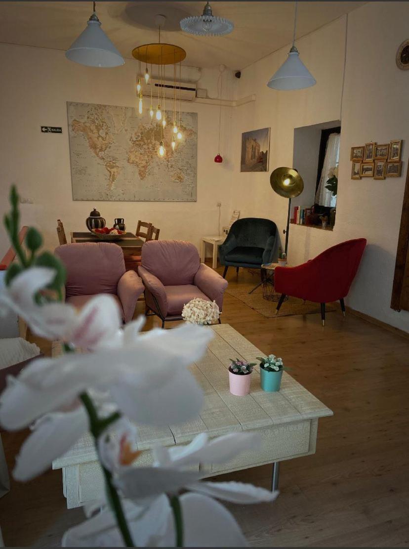 Suitetrails - Hostel La Corredera