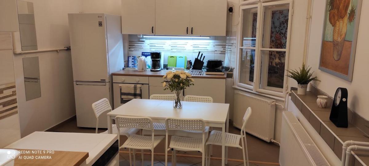 FSQH UNDER Apartman - Housity