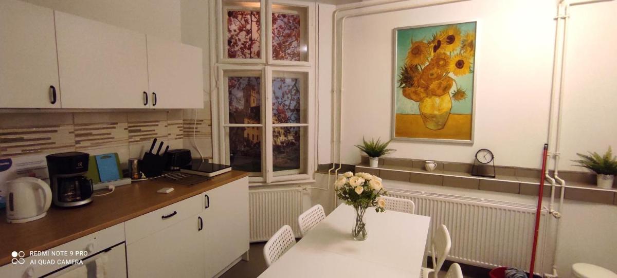 FSQH UNDER Apartman - Housity