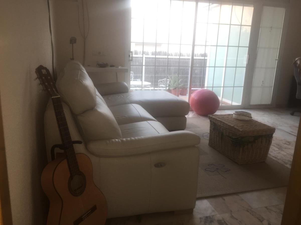 Torredembarra House - Housity