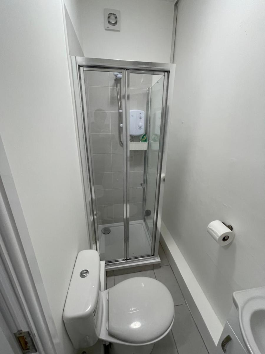 County serviced accommodation - Housity