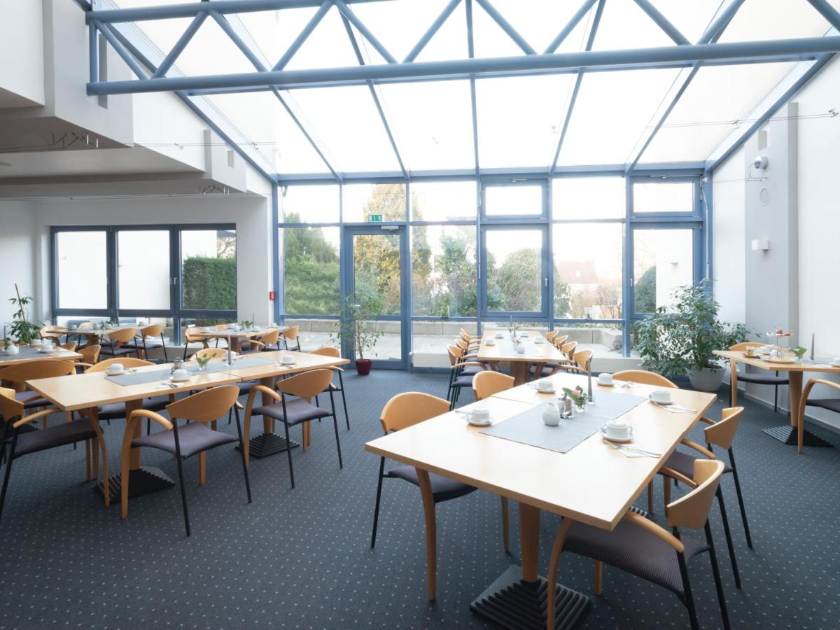 Hotel am Stadtpark - Housity