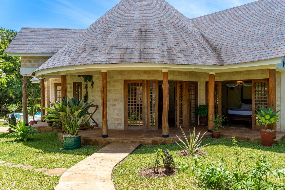 private pool cottage diani beach - Housity
