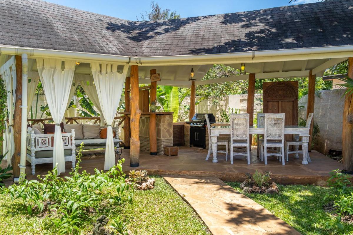 private pool cottage diani beach - Housity