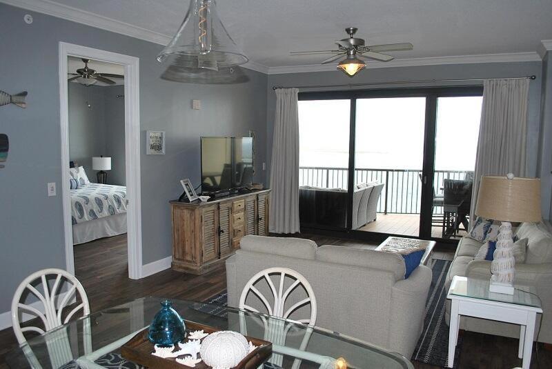 Grand Pointe 607 - Housity