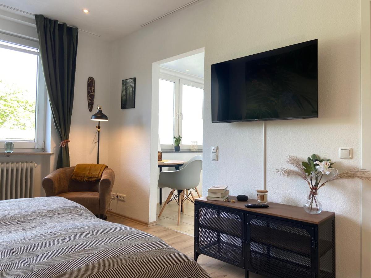 Urban Jungle Apartment in Kassel + Netflix - Housity