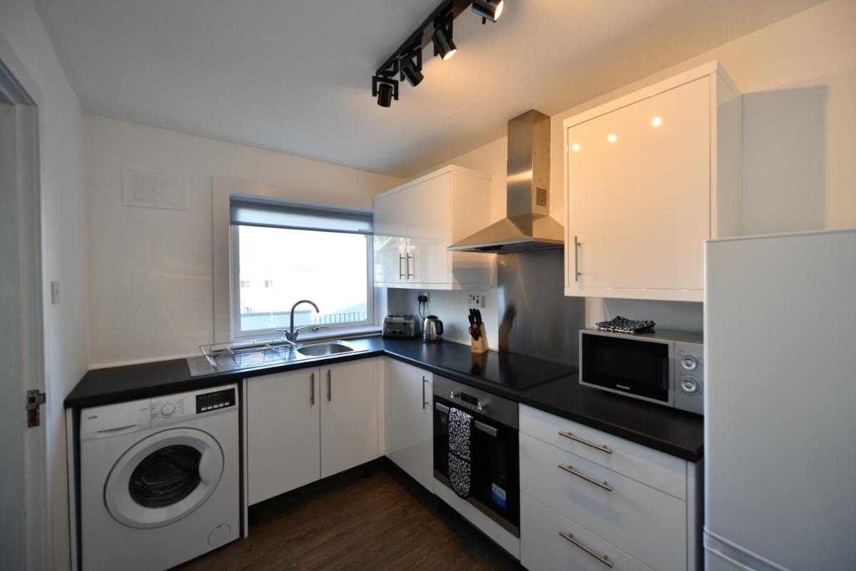 Mews House - Housity