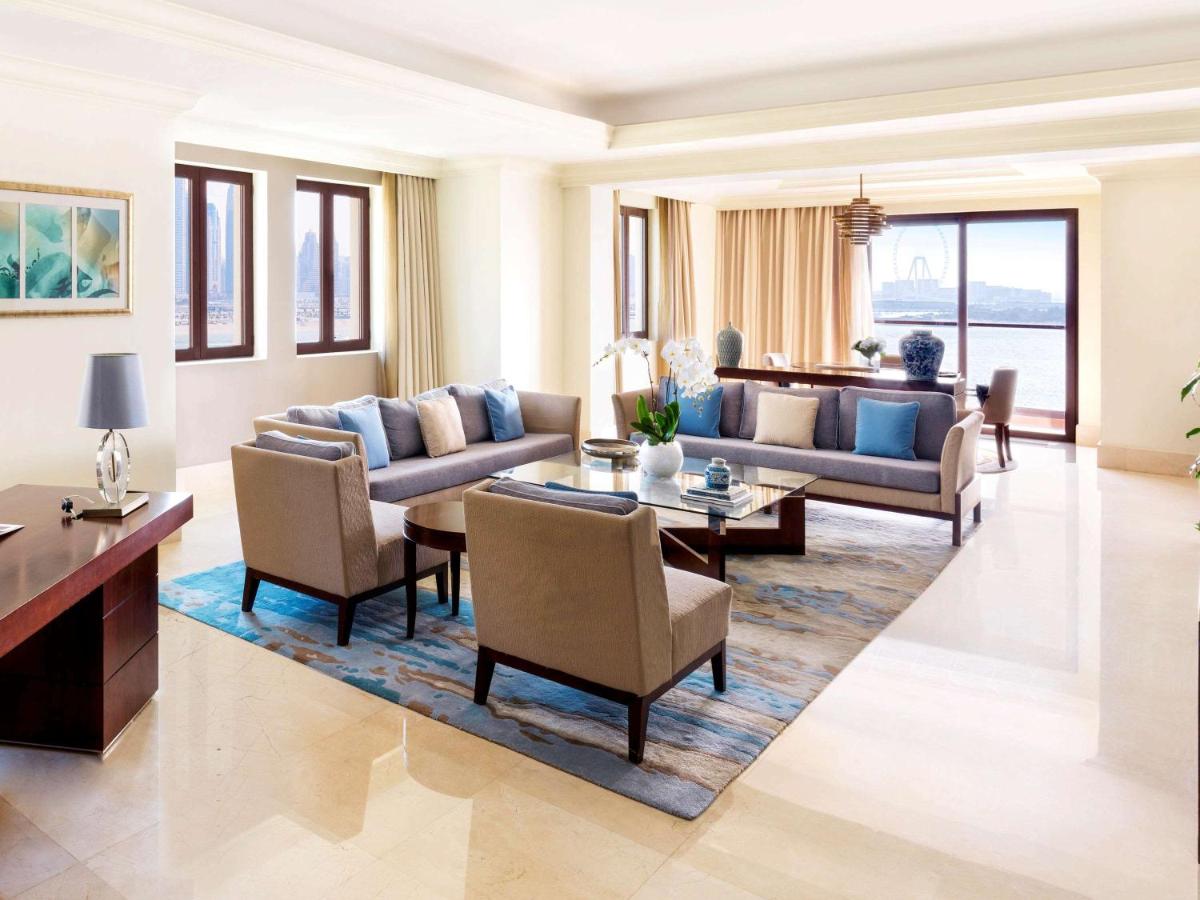 Fairmont The Palm - Housity