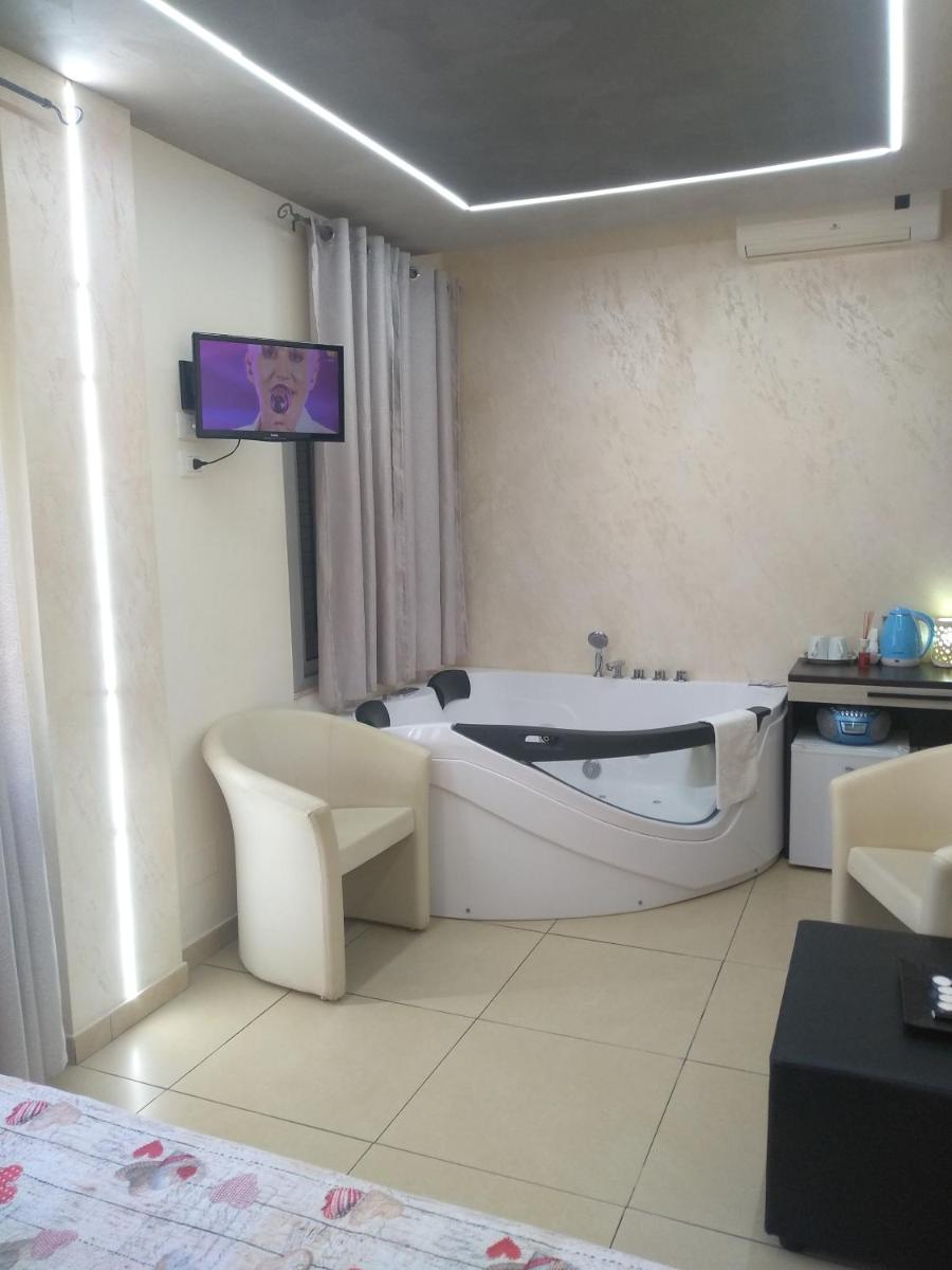 B&B Vistamareblu - Housity
