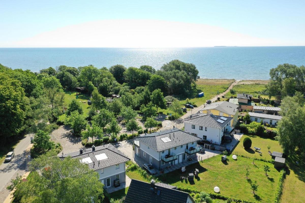 Ruegen-Beach-House-Haus-Palstek - Housity