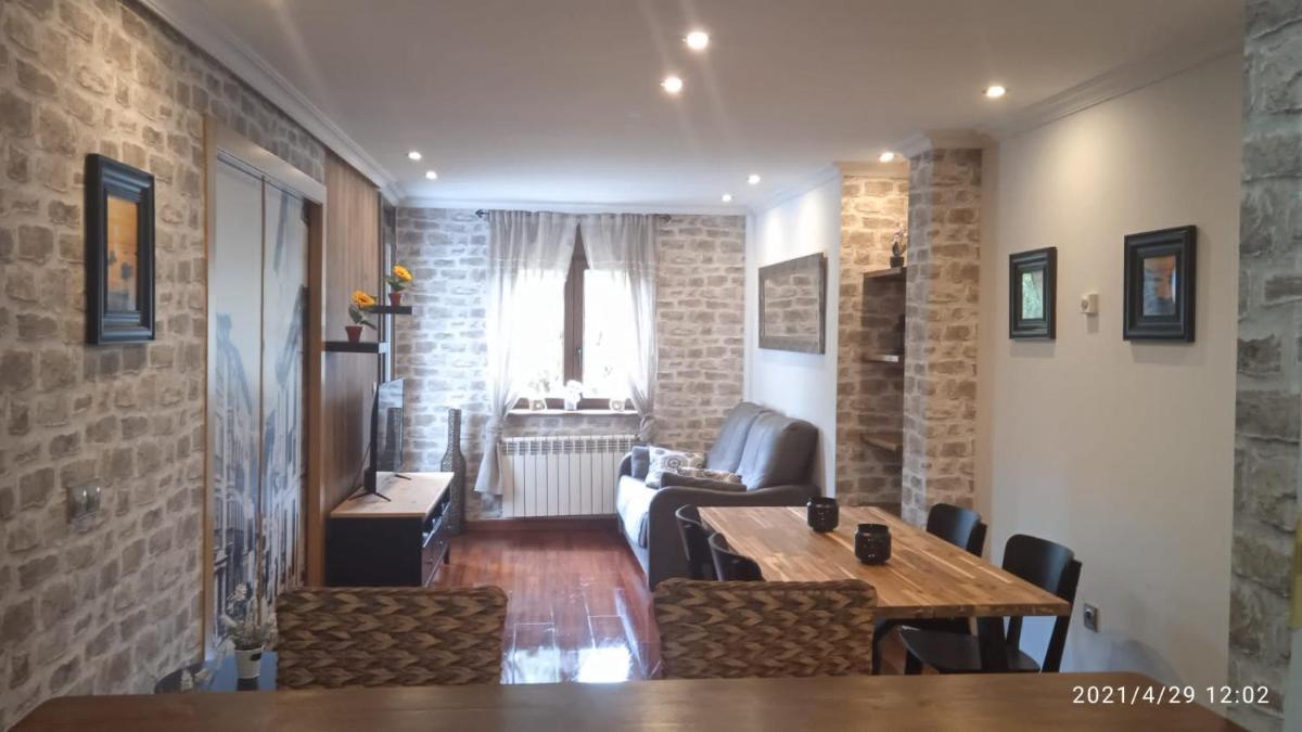 Apartamento con terraza al Puente Romano - Housity