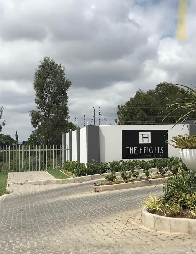 Mc & Chk Luxury Apart-Hotel - Housity