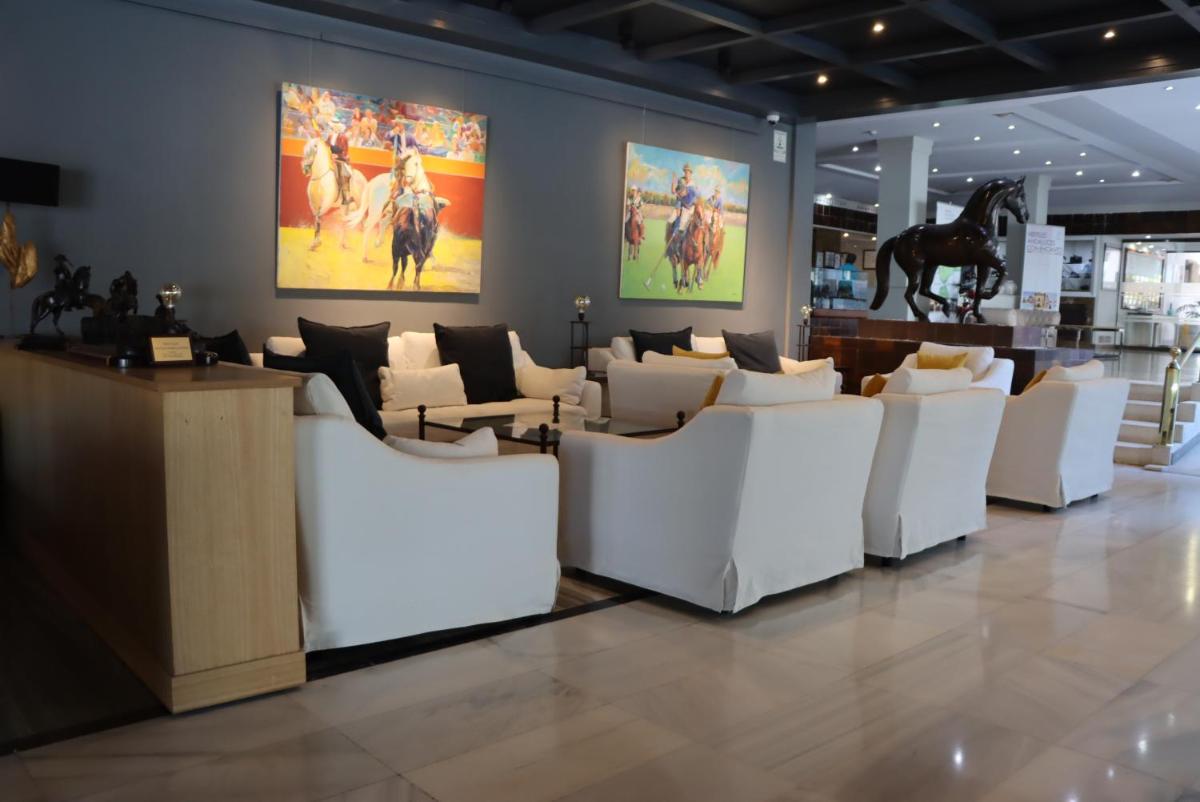 Zona de estar de Hotel Jerez & Spa