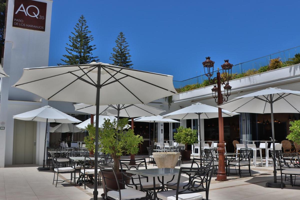 Un restaurante o sitio para comer en Hotel Jerez & Spa