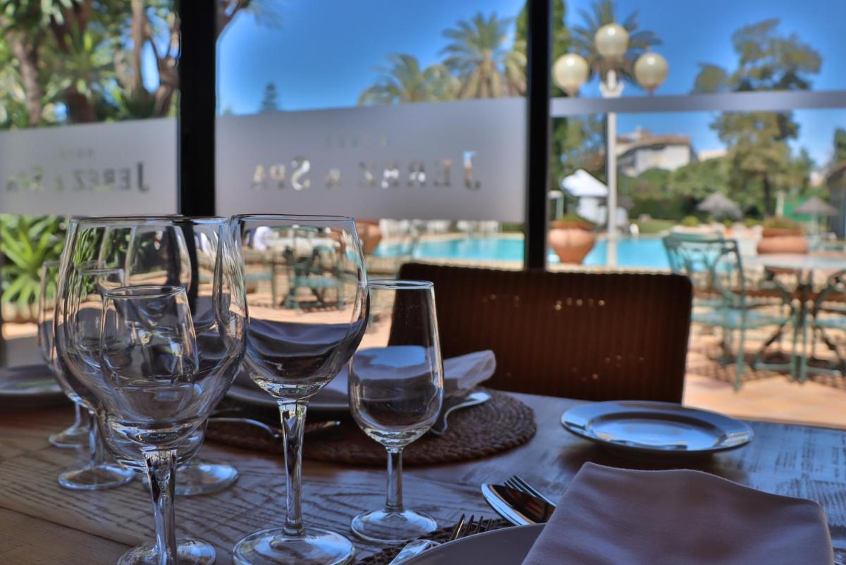 Piscina en o cerca de Hotel Jerez & Spa