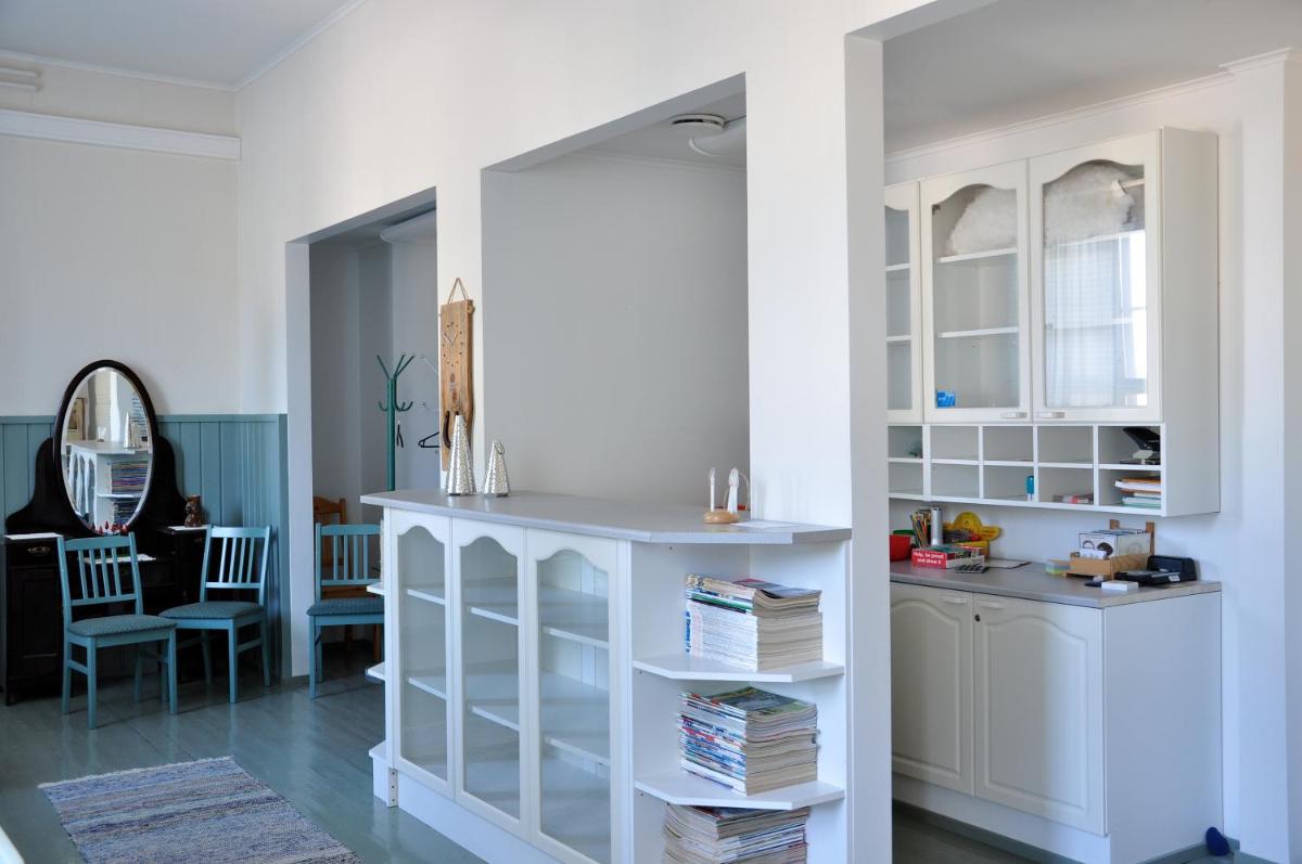 Opintola Bed & Breakfast - Housity